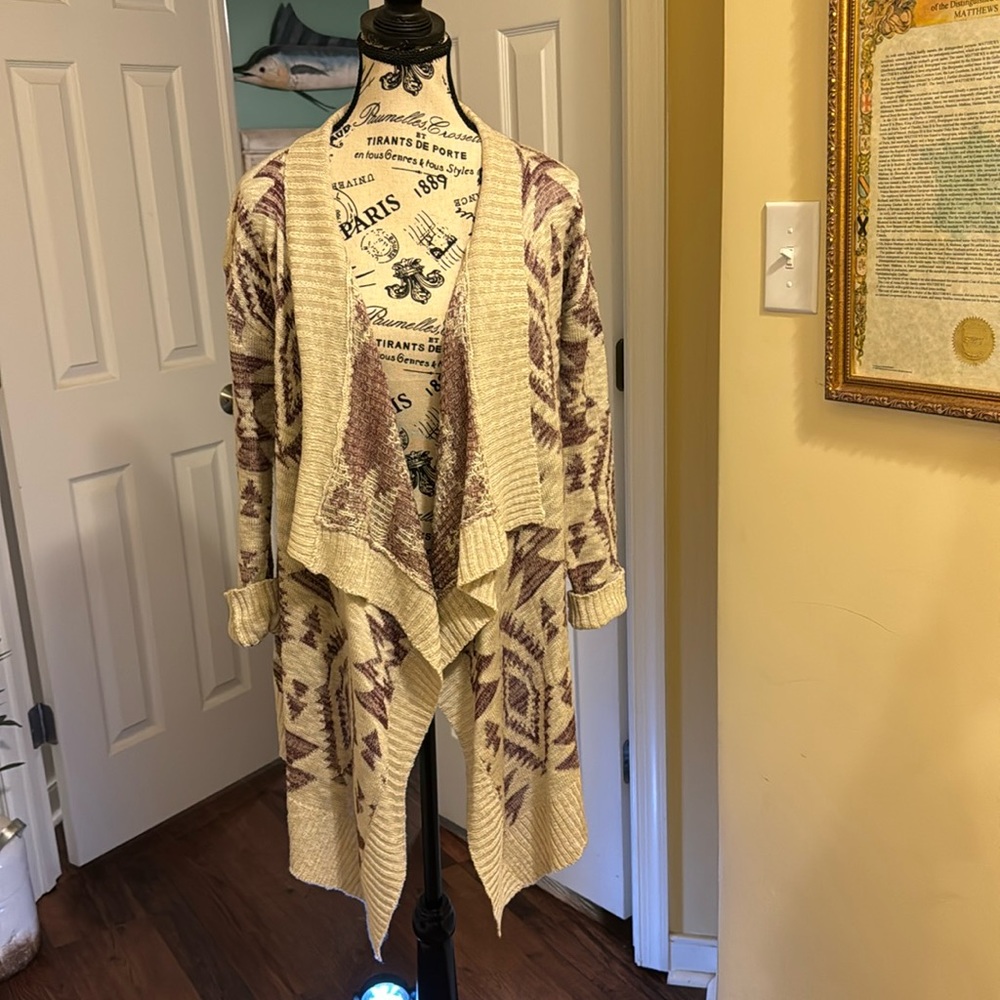 Pink rose Aztec light sweater like new beige, and burgundy size medium